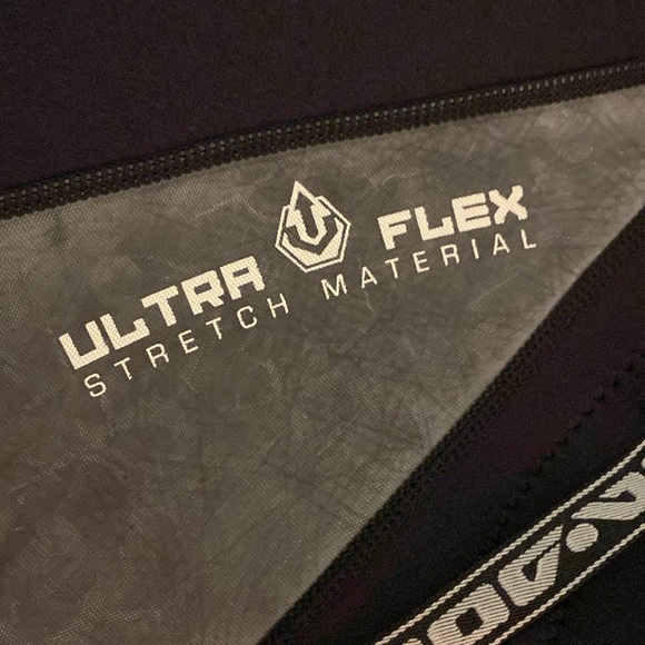 NWOT Woman’s Seadoo wet suit - Picture 6 of 8